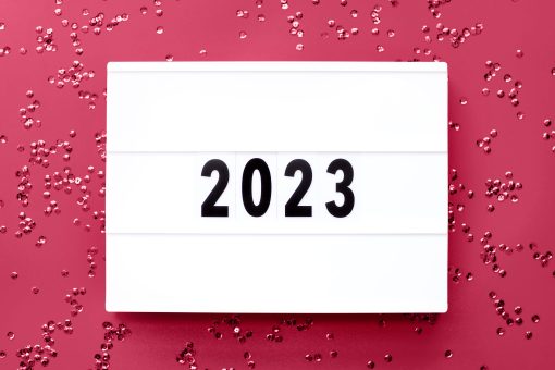 PANTONE 2023 YILININ RENGİNİ AÇIKLADI: CESUR VE GÜÇLÜ VİVA MAGENTA